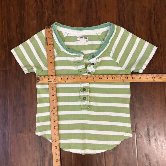 WE THE FREE Petal Pusher Tee Top Green Striped Ribbed Knit Cropped - Picture 9 of 9